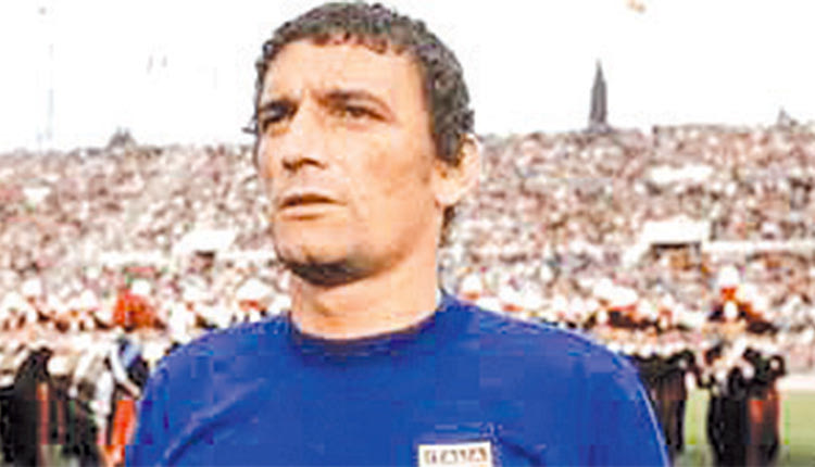 O Tζίτζι Ρίβα, μύθος του ποδοσφαίρου της Ιταλίας και πρώτος σκόρερ στην ιστορία των «ατζούρι» και της μεγάλης Κάλιαρι της δεκαετίας του ‘70, πέθανε σε ηλικία 79 ετών νικημένος από τον καρκίν