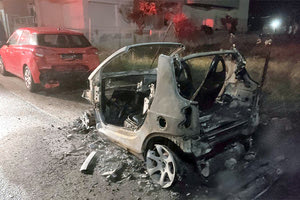 Ύποπτη εμπρησμού στο αυτοκίνητο φίλου της