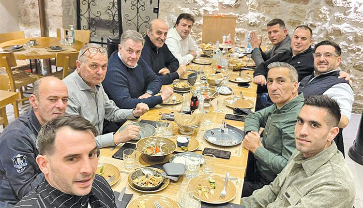 Δείπνο της ΕΠΣΗ στον Βασάρα