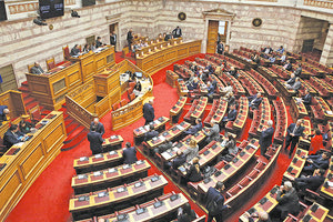 Επιστολική ψήφος: Πέρασε για τις ευρωεκλογές, “μπλόκο” για τις εθνικές εκλογές