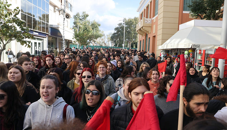  Από το συλλαλητήριο στο Ηράκλειο