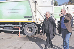 Αμαξοστάσιο: Λύνουν... χειρόφρενο τα ακινητοποιημένα οχήματα του Δήμου Ηρακλείου