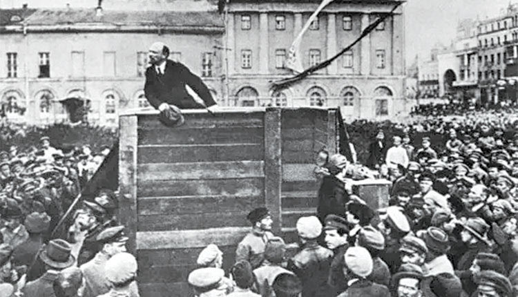 Βλάντιμιρ Ίλιτς Ουλιάνωφ Λένιν