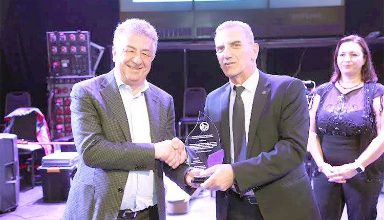 κ. Αρναουτάκης τιμήθηκε από την Ομοσπονδία