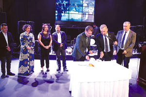 Με μεγάλη επιτυχία ο χορός της ΟΕΒΕΝΗ