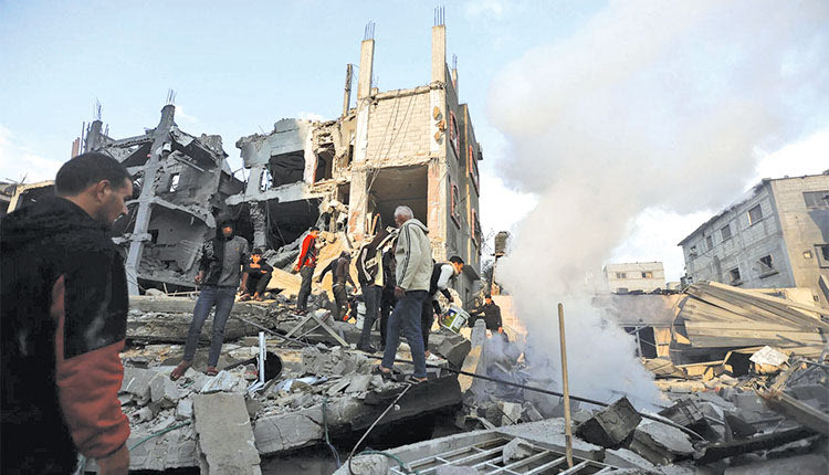 ΜΕΤΑ ΤΗΝ ΠΡΟΣΦΥΓΗ ΤΗΣ ΝΟΤΙΑΣ ΑΦΡΙΚΗΣ
Ν’ αποτρέψει τη γενοκτονία ζητά το Διεθνές Δικαστήριο από το Ισραήλ
