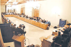 ΑΠΟ ΤΟ ΧΘΕΣΙΝΟ ΣΥΜΒΟΥΛΙΟ Εγκρίθηκαν με εντάσεις τα τέλη