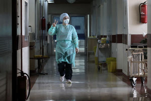 ΠΑΓΝΗ: Στοπ στο  επισκεπτήριο και υποχρεωτικά  τεστ  λόγω κόβιντ και ιώσεων