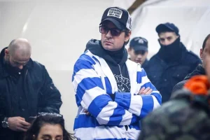 “Από σήμερα είμαι καλοριφέρ και θα υιοθετήσω ένα αρσενικό κλειδί”