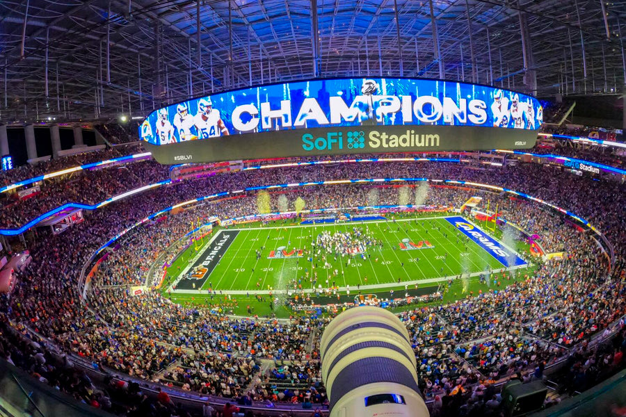 Το πιο φθηνό εισιτήριο κοστίζει… 8.000 δολάρια