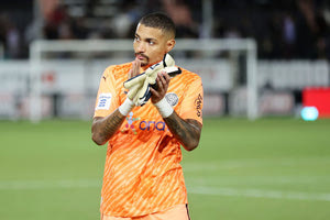 ΟΦΗ: Ο Μπάουμαν στη λίστα με τα… χρυσά γάντια