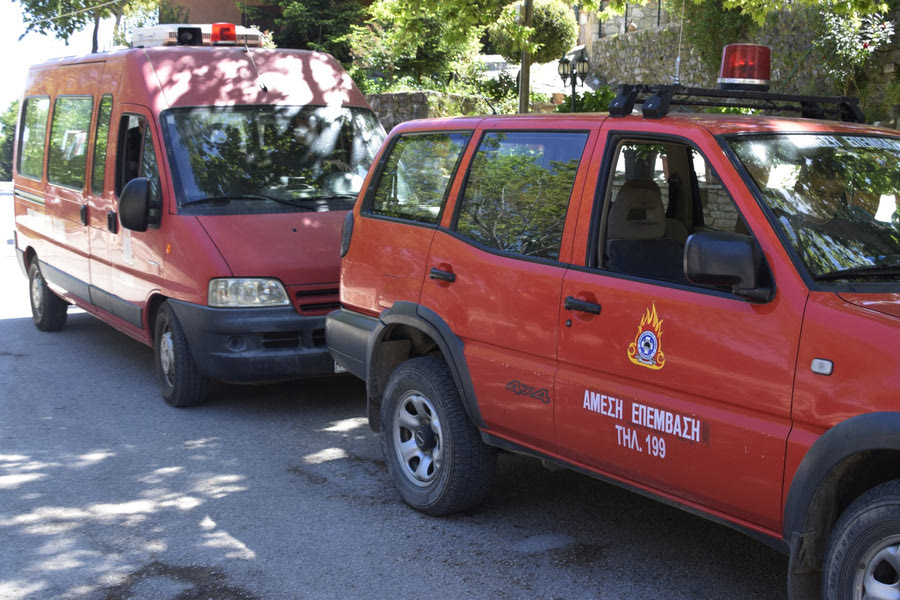 Με drones και τον ειδικά εκπαιδευμένο σκύλο της ΕΜΑΚ οι έρευνες για τον εντοπισμό της 70χρονης