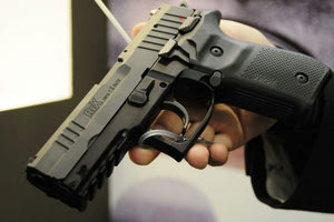 Χανιά: Βρήκαν στην κατοχή του «μίνι» οπλοστάσιο