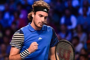 Με το δεξί στη Μελβούρνη ο Τσιτσιπάς