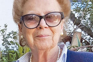 Έφυγε από τη ζωή η αγαπημένη του σύζυγος, Λένα Χλουβεράκη, το γένος Περάκη.