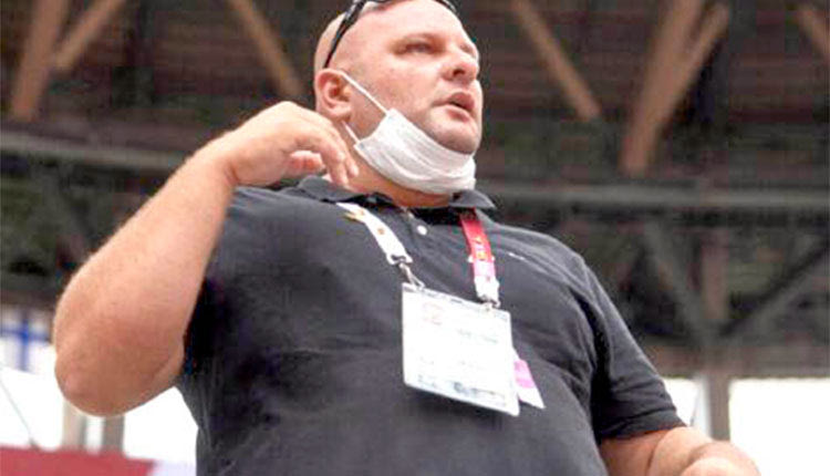 Τον θάνατο του Κωνσταντίνου Σταθελάκου θρηνεί ο ελληνικός και ο κυπριακός αθλητισμός.