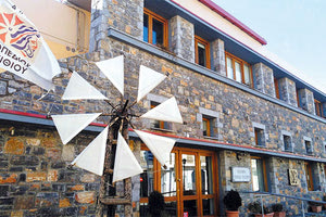 ΖΗΤΟΥΝΤΑΙ ΠΕΙΣΤΙΚΕΣ ΑΠΑΝΤΗΣΕΙΣ ΣΤΟ ΟΡΟΠΕΔΙΟ ΛΑΣΙΘΙΟΥ Ποιος… ξέχασε τα αρχαία στο δημοτικό τζιπ;