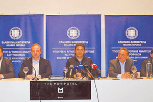 Από τη συνέντευξη Τύπου που έδωσε ο υπουργός στο πλαίσιο της Agrotica