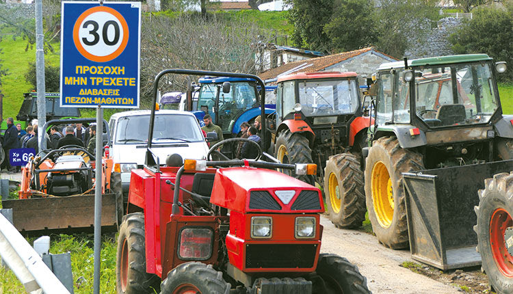 «Δεν είμαστε ζητιάνοι» λένε οι αγρότες για τις εξαγγελίες του πρωθυπουργού