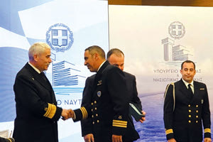 Βράβευσαν το πλήρωμα του σκάφους του Κεντρικού Λιμεναρχείου Ηρακλείου