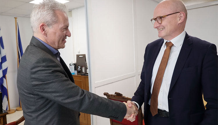 Από την επίσκεψη του κ. Kindl στο Δήμαρχο Ηρακλείου