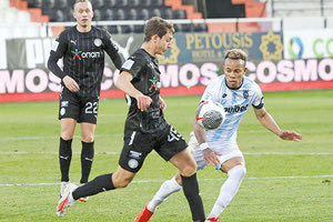 O Αποστολάκης πέτυχε χθες το πρώτο του γκολ με τον ΟΦΗ αλλά δεν ήταν αρκετό για την ομάδα του