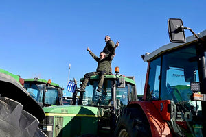 Από τις κινητοποιήσεις στον κόμβο των Πεζών.