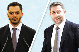 Ήταν μάλλον αναμενόμενο να προκαλέσει αντιδράσεις  η παρουσία του Μανώλη Χριστοδουλάκη σε εκδήλωση μαζί με τους Διονύση Τεμπονέρα από τον ΣΥΡΙΖΑ και την Έφη Αχτσιόγλου από τη Νέα Αριστερά.