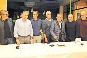 ΕΝΩ ΕΚΟΨΑΝ ΚΑΙ ΤΗΝ ΠΙΤΑ ΤΟΣ Οι προπονητές βράβευσαν τους καλύτερους της σεζόν 2022-23