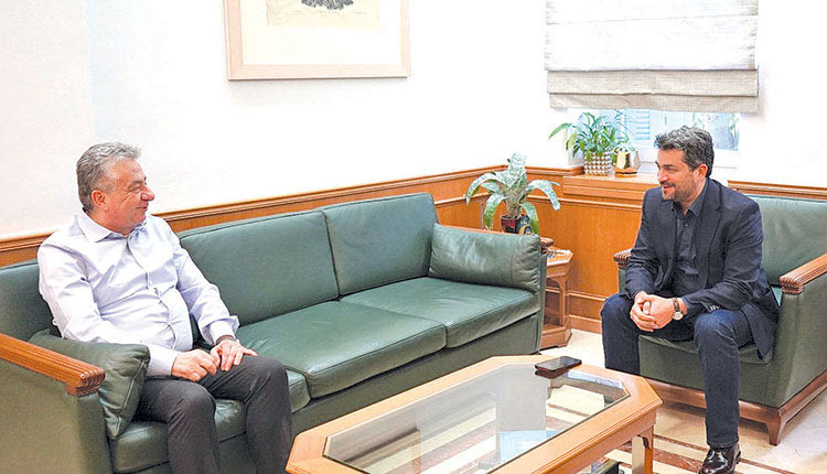 Από την επίσκεψη Σημανδηράκη στον περιφερειάρχη