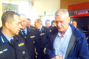 Ο κ. Τουρνάς με την ηγεσία της Πυροσβεστικής στην Κρήτη