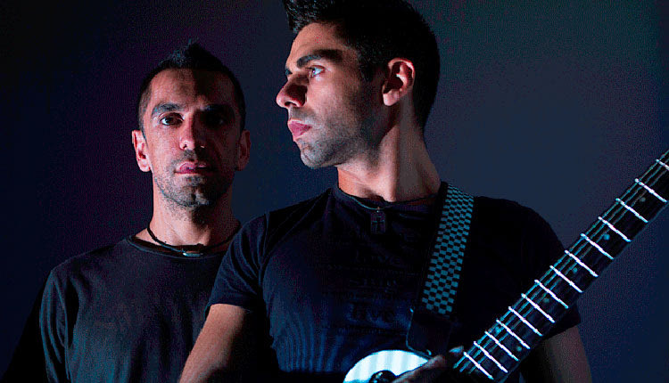 ΔΙΟΝΥΣΗΣ ΤΣΑΚΝΗΣ -«ΚΙΤΡΙΝΑ ΠΟΔΗΛΑΤΑ» ΣΤΟ ΗΡΑΚΛΕΙΟ
Αφιέρωμα στον Λαυρέντη Μαχαιρίτσα 
