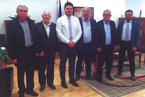 Το επίμαχο θέμα της εγκατάστασης POS στα ταξί οδήγησε τη διοίκηση της Ομοσπονδίας στον ν. νραμματέα Εμπορίου, κ. Αναγνωστόπουλο Σωτήρη, στο Υπουργείο Ανάπτυξης