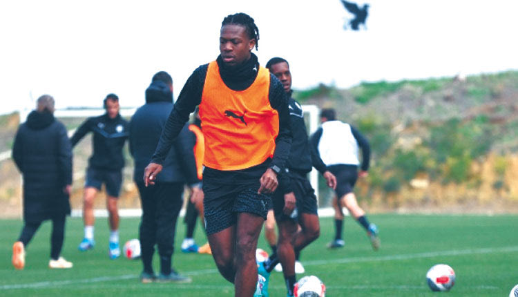 Ο Ισέκα (φωτο) διεκδικεί θέση μαζί με τον Χιμένεθ στην κορυφή της επίθεσης του ΟΦΗ