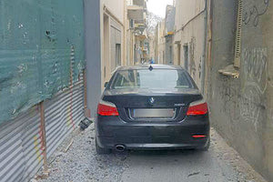 Σαν μια… σχισμή στον αστικό ιστό της πόλης