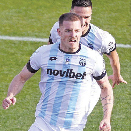 Σε τεράστια γκάφα υπέπεσε η  Κηφισιά η οποία αντιμετωπίζει αύριο τον Βόλο και κινδυνεύει να αγωνιστεί χωρίς τρεις βασικούς της παίκτες της τον Οζέγκοβιτς, τον Βαφέα και τον Σάντος.