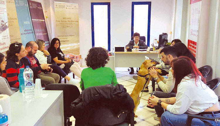 Μέριμνα για τον περίπατο των ζώων του δημοτικού κυνοκομείου τις Κυριακές