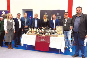 Ύμνοι Αρναουτάκη για τους Κρητικούς οινοποιούς