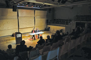 Δύσκολα τα πράγματα… Λιγότερα από 30 άτομα παρευρέθηκαν στην πολιτική συγκέντρωση της Έφης Αχτσιόγλου,