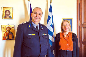 Ο κ. Σεληνιωτάκης με την κ. Μαρία Κοζυράκη