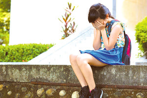 ΕΝΔΟΟΙΚΟΓΕΝΕΙΑΚΗ ΒΙΑ Στη Βουλή η διάταξη για το ακαταδίωκτο των εκπαιδευτικών