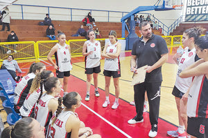 Οι γυναίκες του Ανδρογέα κέρδισαν τον ΟΑΧ και βρέθηκαν στην κορυφή του τοπικού πρωταθλήματος