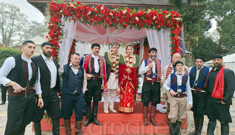 Ένας γάμος 
στο Νεπάλ 
με ριζίτικα 
τραγούδια