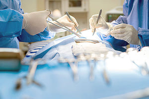 Πανάκριβα τα απογευματινά χειρουργεία μέσα στο δημόσια νοσοκομεία