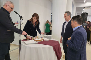 Σε καλό κλίμα πραγματοποιήθηκε χθες η εκδήλωση για την κοπή της Πρωτοχρονιάτικης Πίτας των εργαζόμενων του ΙΤΕ