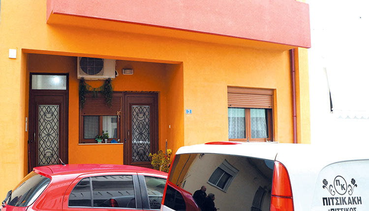 Αύριο απολογείται για τον φόνο της συντρόφου του ο 39χρονος από την Αλβανία, ο οποίος κατηγορείται από την αστυνομία για ανθρωποκτονία με δόλο σε βάρος της άτυχης 34χρονης Νίνας από τη Ρουμανία.