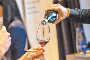 Η έκθεση “ΟιΝοτικά” πάει στα Χανιά