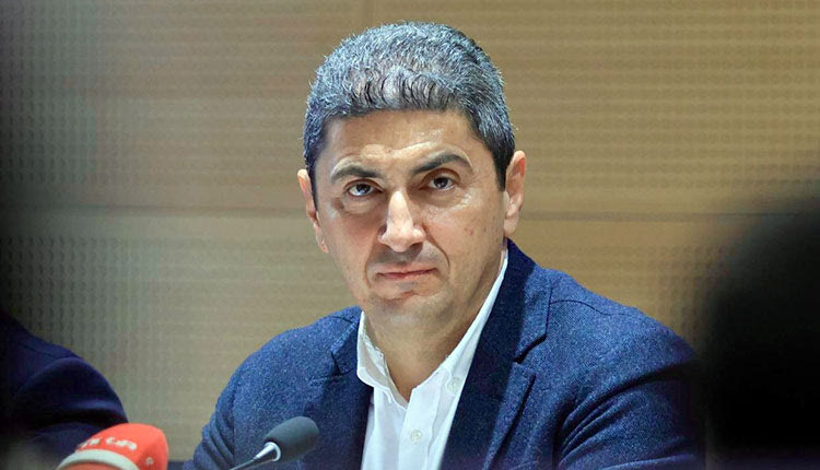 Ο υπουργός Λευτέρης Αυγενάκης