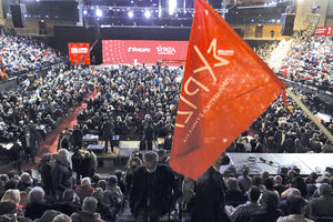 Τη συνοχή του κόμματος αναμένεται να κρίνει το Συνέδριο του ΣΥΡΙΖΑ, που αρχίζει σήμερα