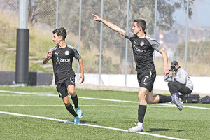 Τέσσερα γκολ πανηγύρισαν οι παίκτες της Κ-15 του ΟΦΗ κόντρα στον Πανιώνιο